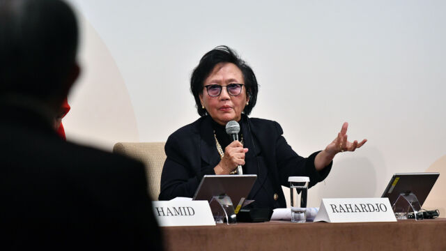 トリブディ・ラハルジョ レスパティ・インドネシア大学 学長